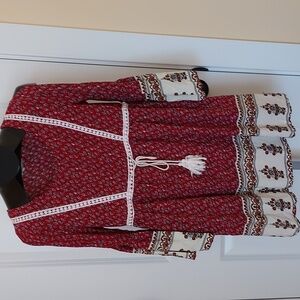 Entro Boho Oversized Burgundy w/ Cream Accents Cold Shoulder w/ Bell Sleeves S M